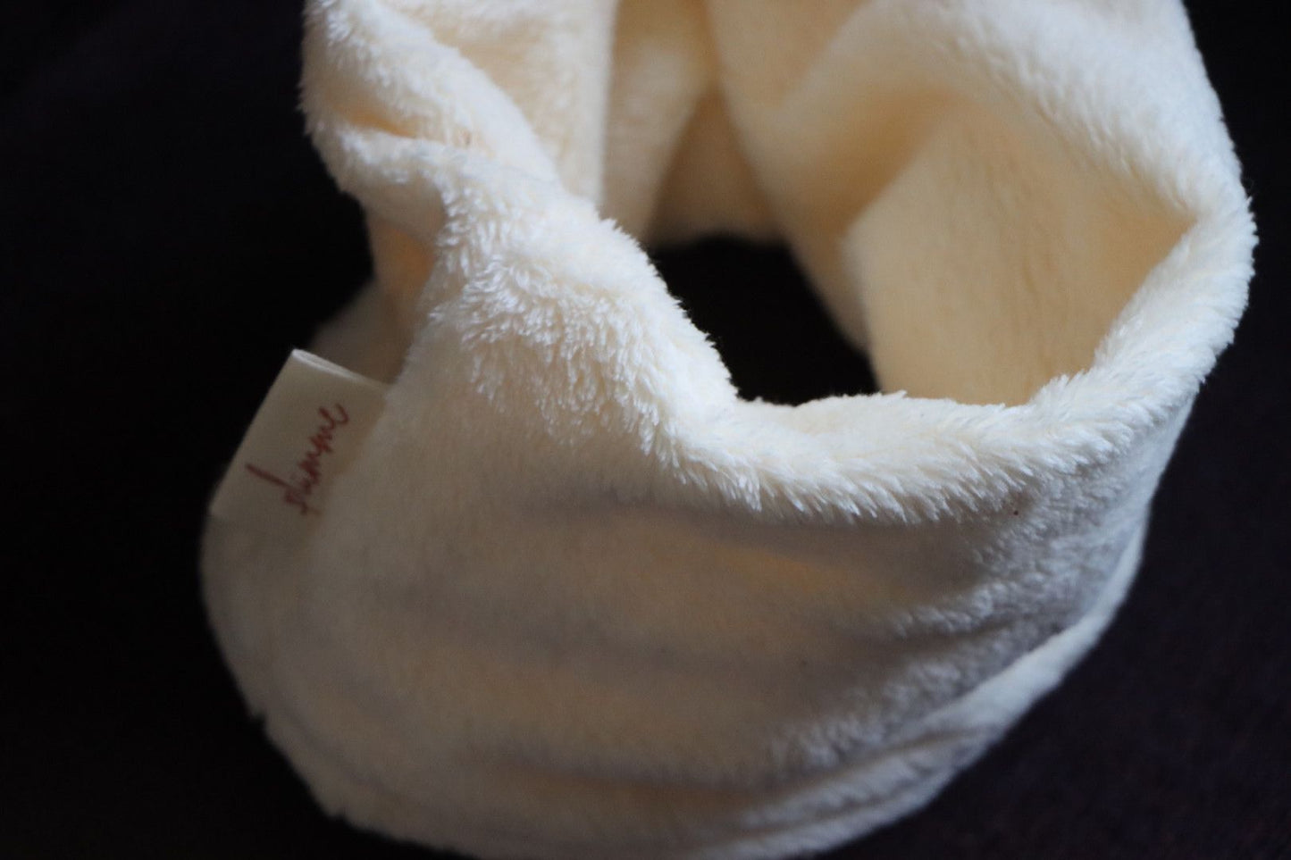 SAM - Le Cache Cou | Blanc Maille de Peluche