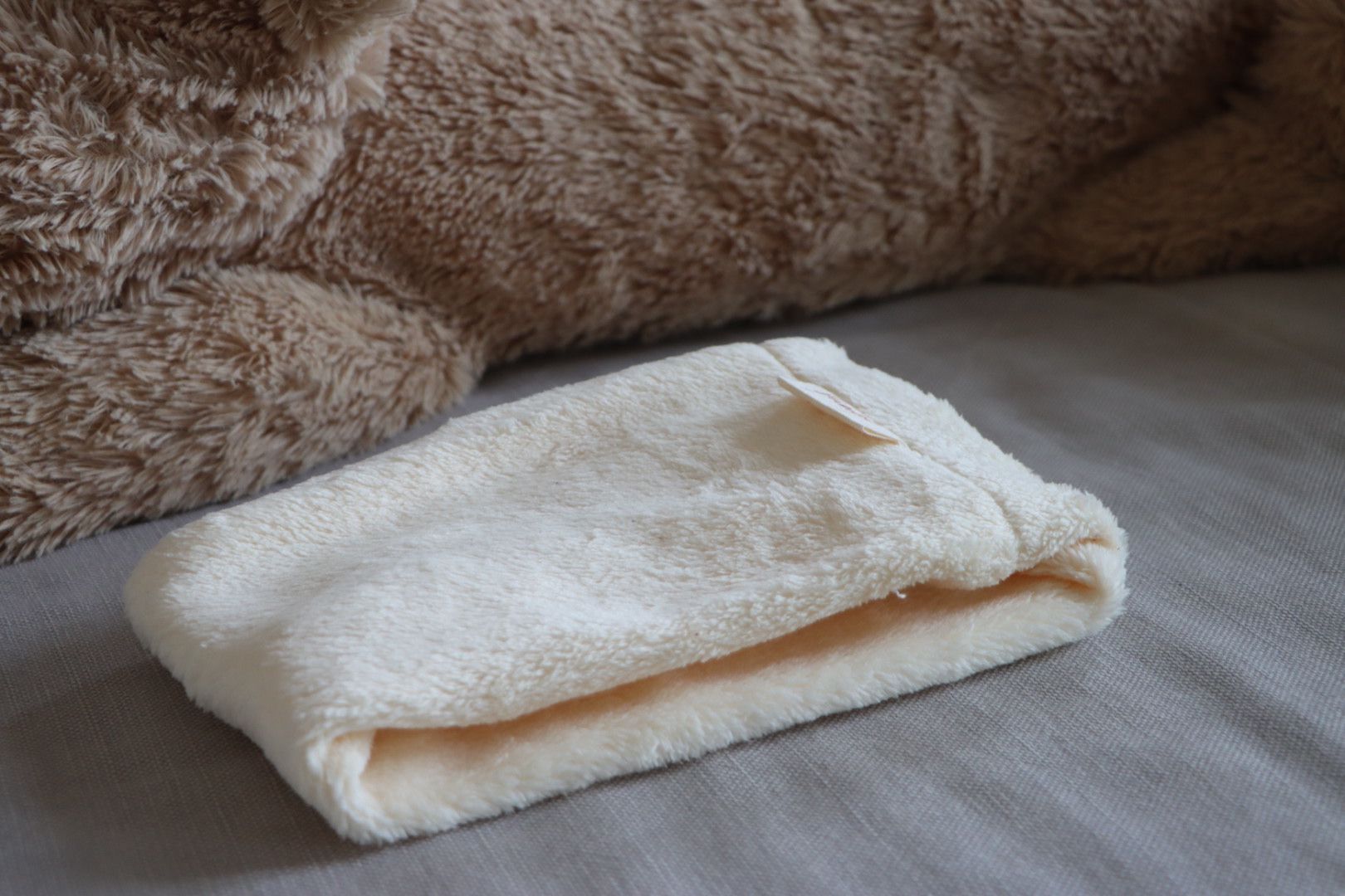 SAM - Le Cache Cou | Blanc Maille de Peluche