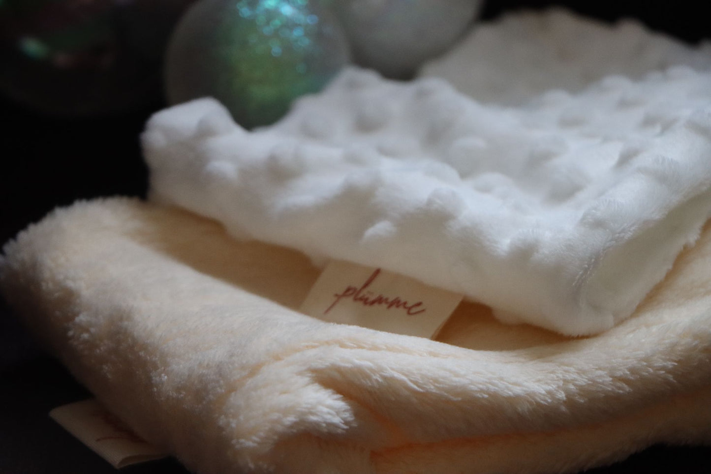 SAM - Le Cache Cou | Blanc Maille de Peluche